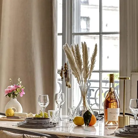 Apartament L'ecrin Wagram Paryż